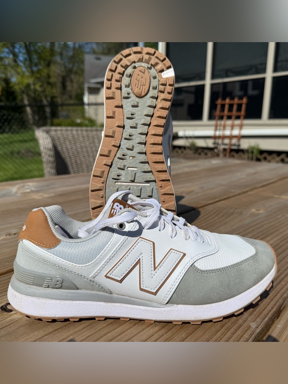 New Balance 574 Golf Shoes Men’s 9.5 White Gray Gum Sole Spikeless